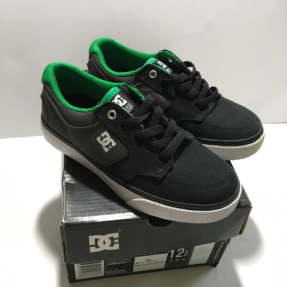 black and green dc shoes